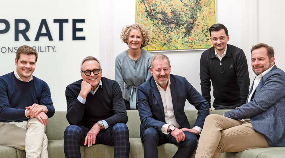 CAPRATE Teambild schwarz-weiss